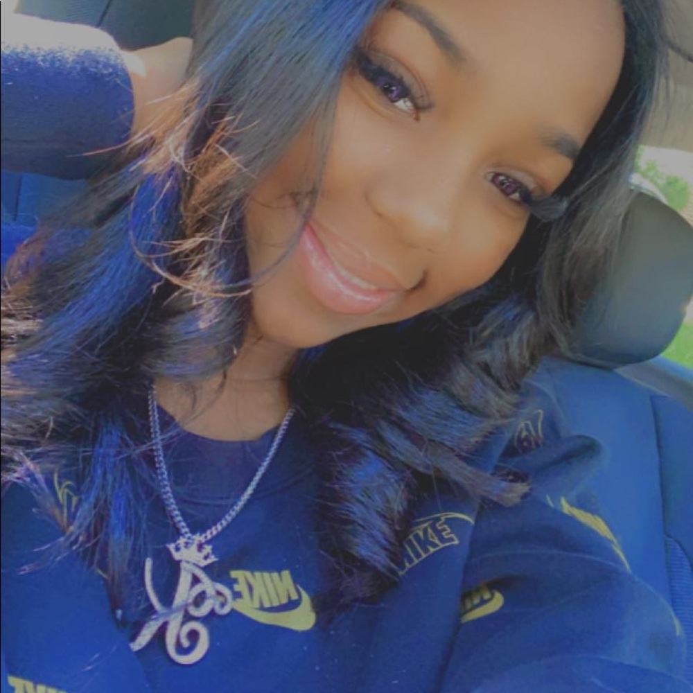 Meet your Posher, Khenadi